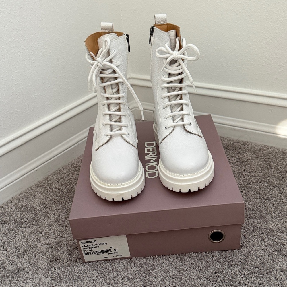 Derimod Women's White Lace-Up Military Combat Style Boots Size EU 37 / US 7